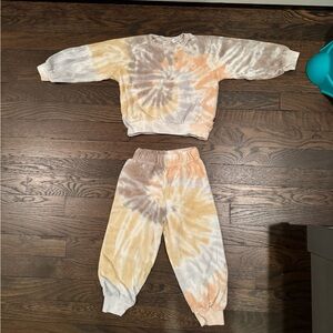 Molo tie dye velour boys sweatsuit EUC SIZE 2